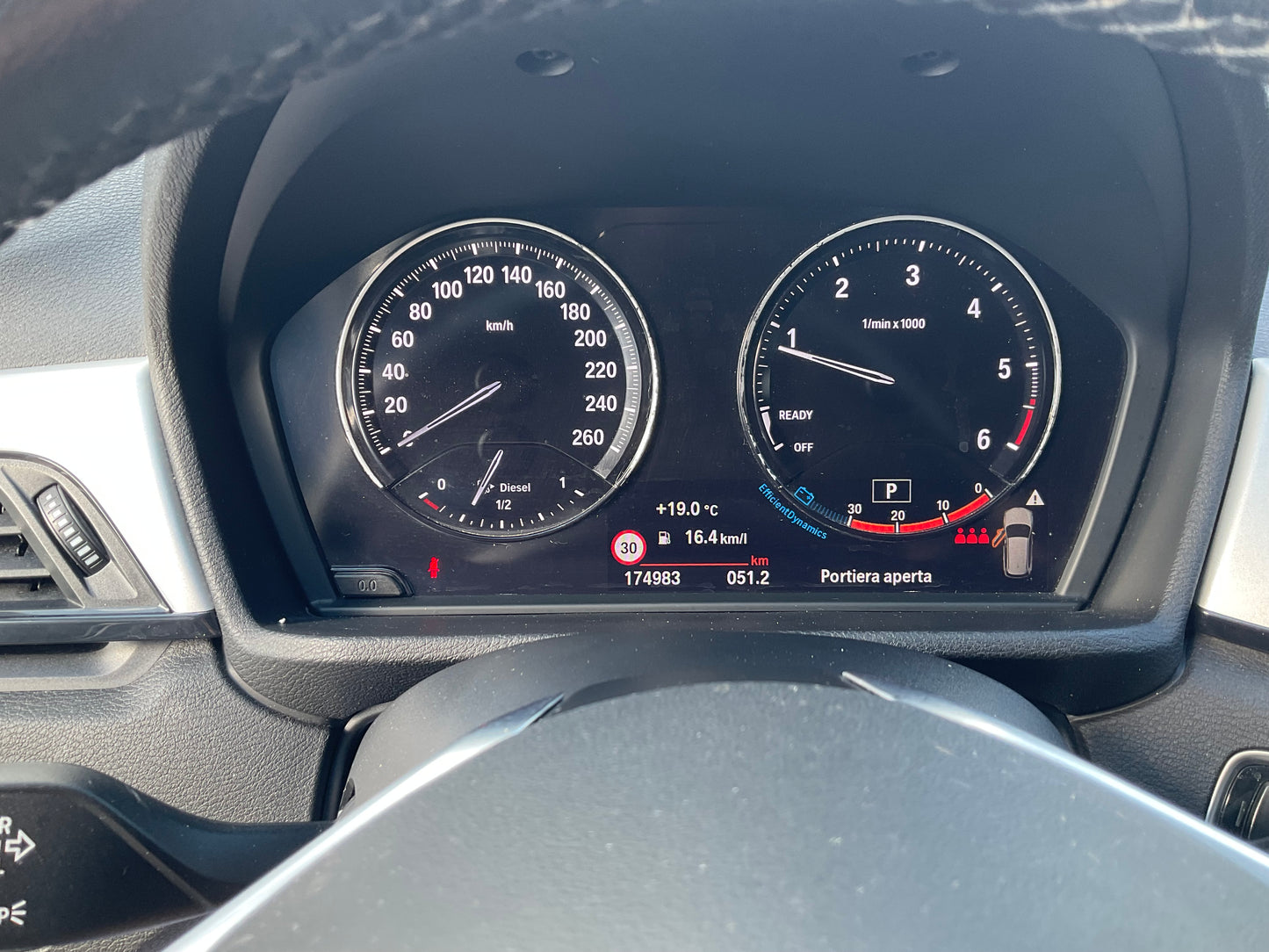 BMW X1 20d luxory line X-DRIVE