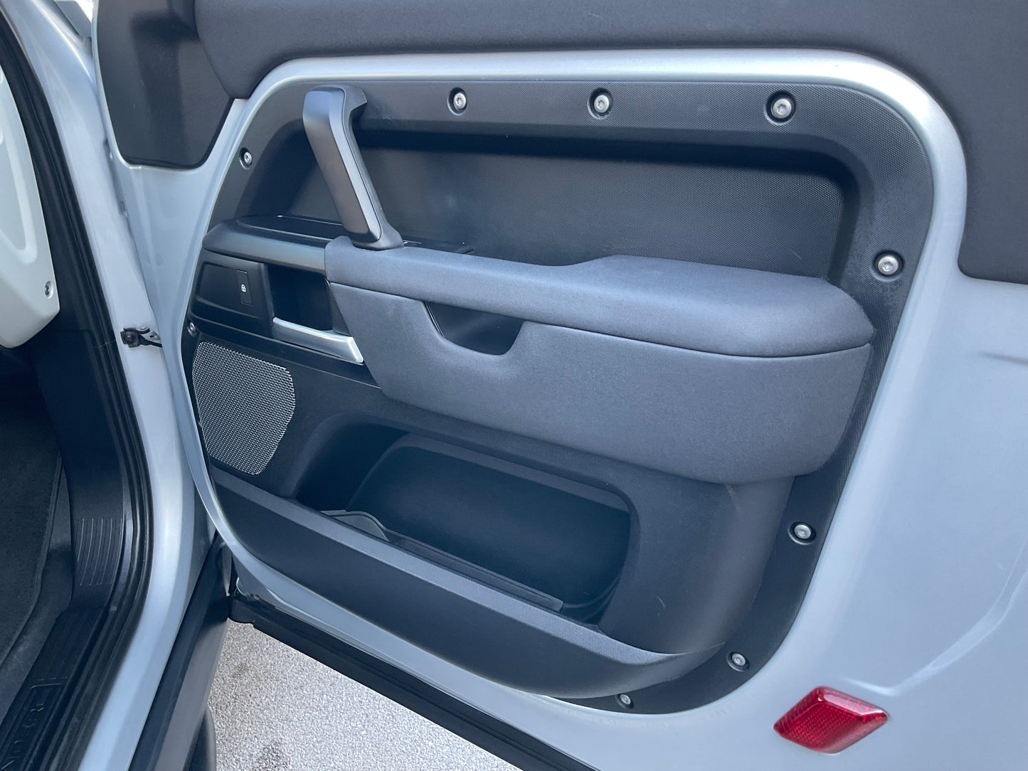 LAND ROVER DEFENDER 3.0 i6d