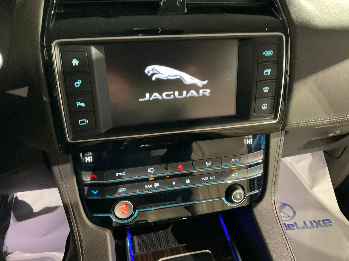 Jaguar E-PACE, 2.0 d luxory