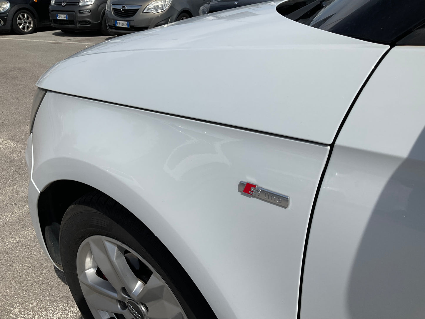AUDI A1 1.6 90cv automatica S-LINE