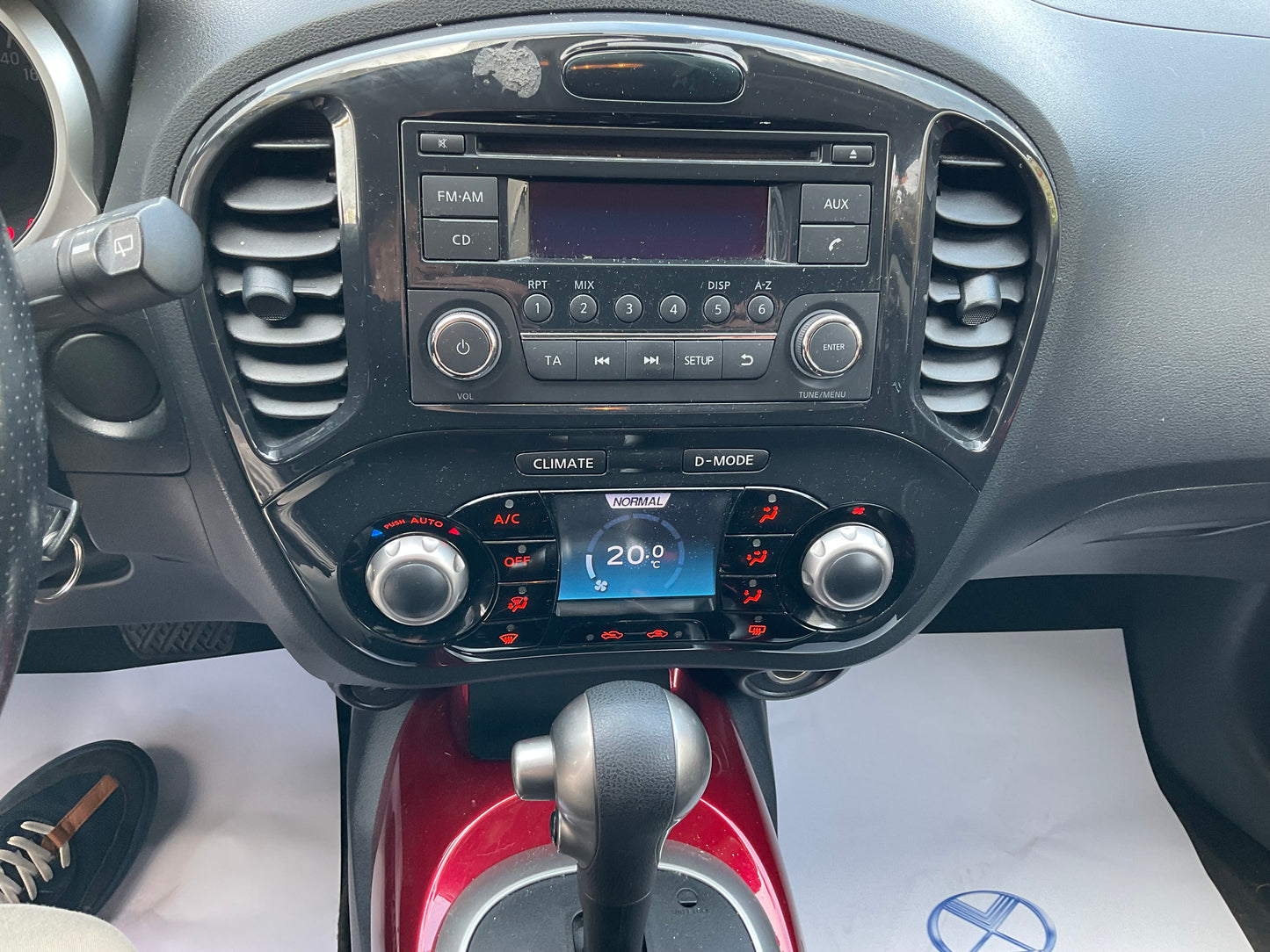 NISSAN JUKE 1.6 benz