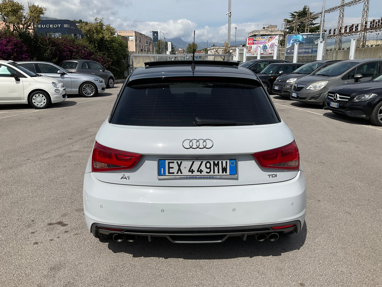 AUDI A1 1.6 90cv automatica S-LINE