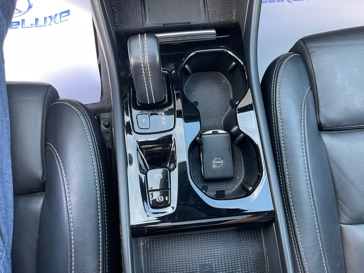 VOLVO XC 40 1.5 plugin 180 cv T5