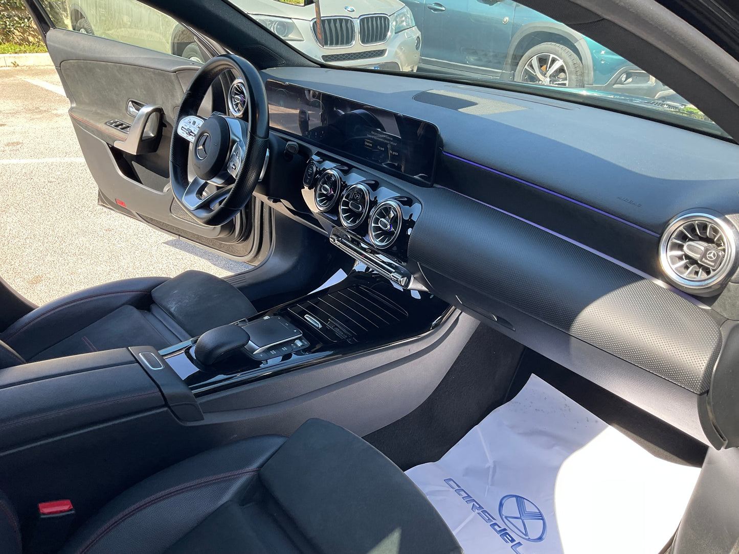 MERCEDES BENZ A180d PREMIUM plus AMG