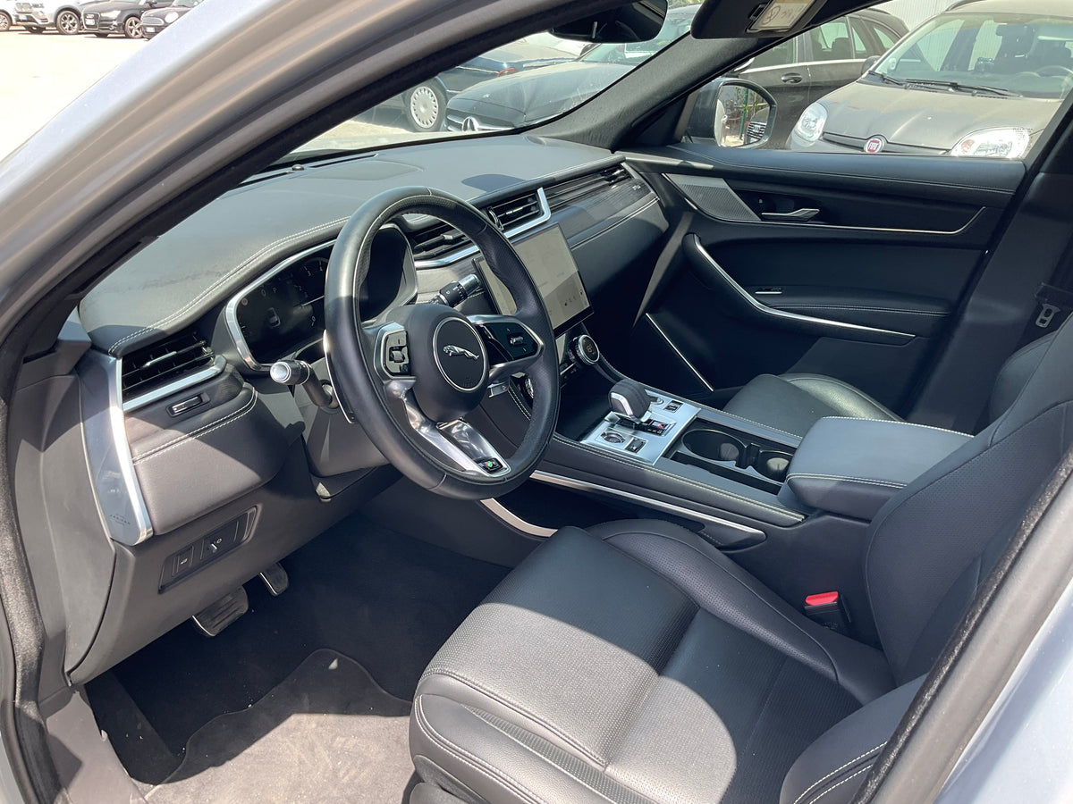 JAGUAR F- PACE 2.0 benz 240 cv