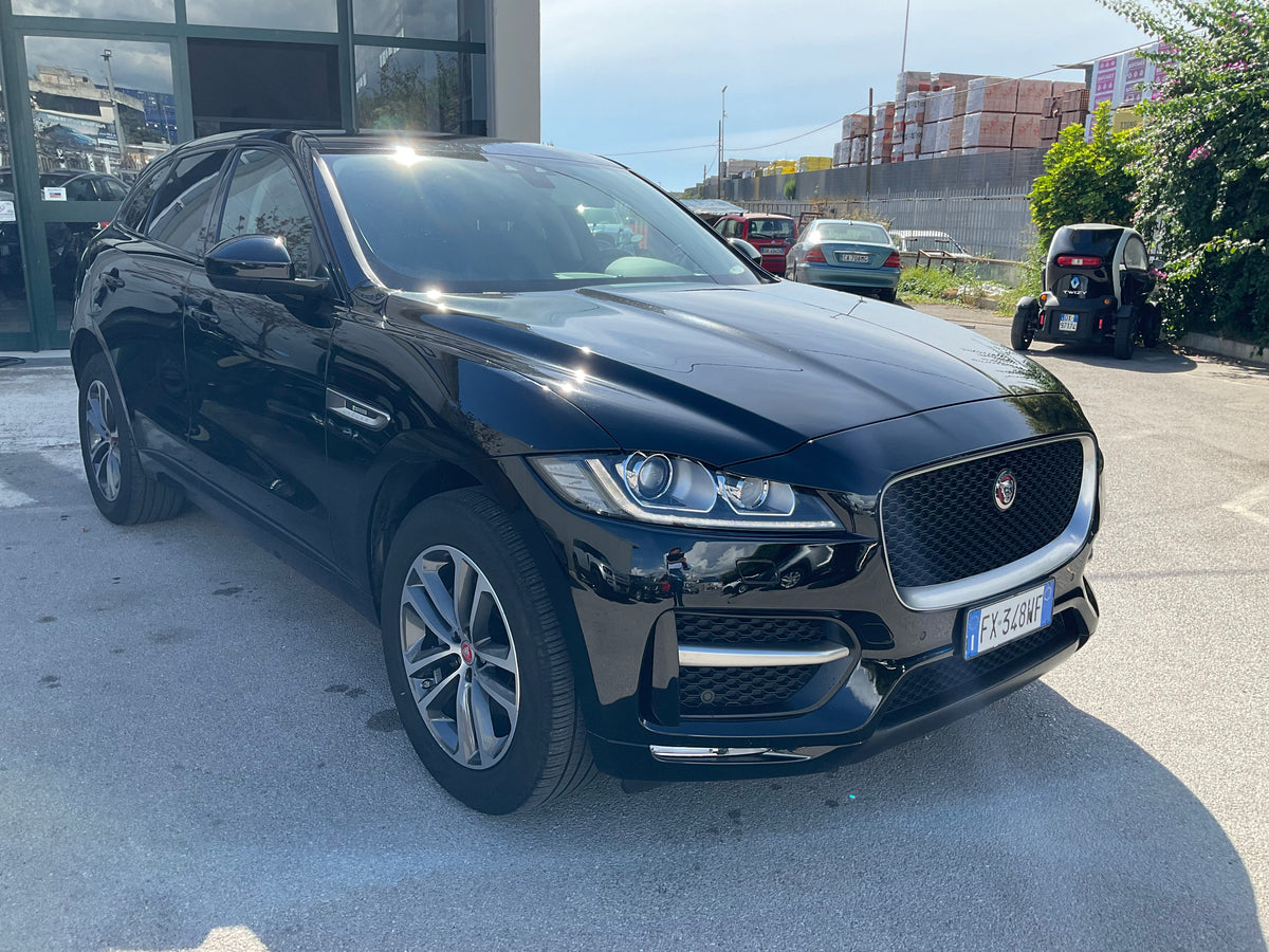 JAGUAR F-PACE AWD 2.0 R dynamic