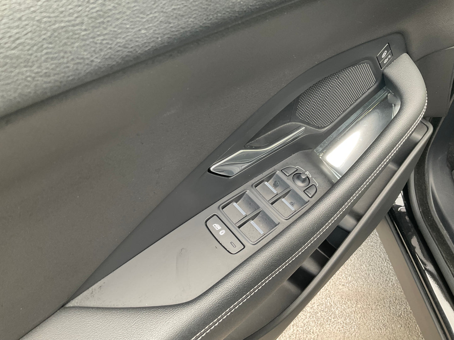 JAGUAR E-PACE AWD R-DYNAMIC HSE