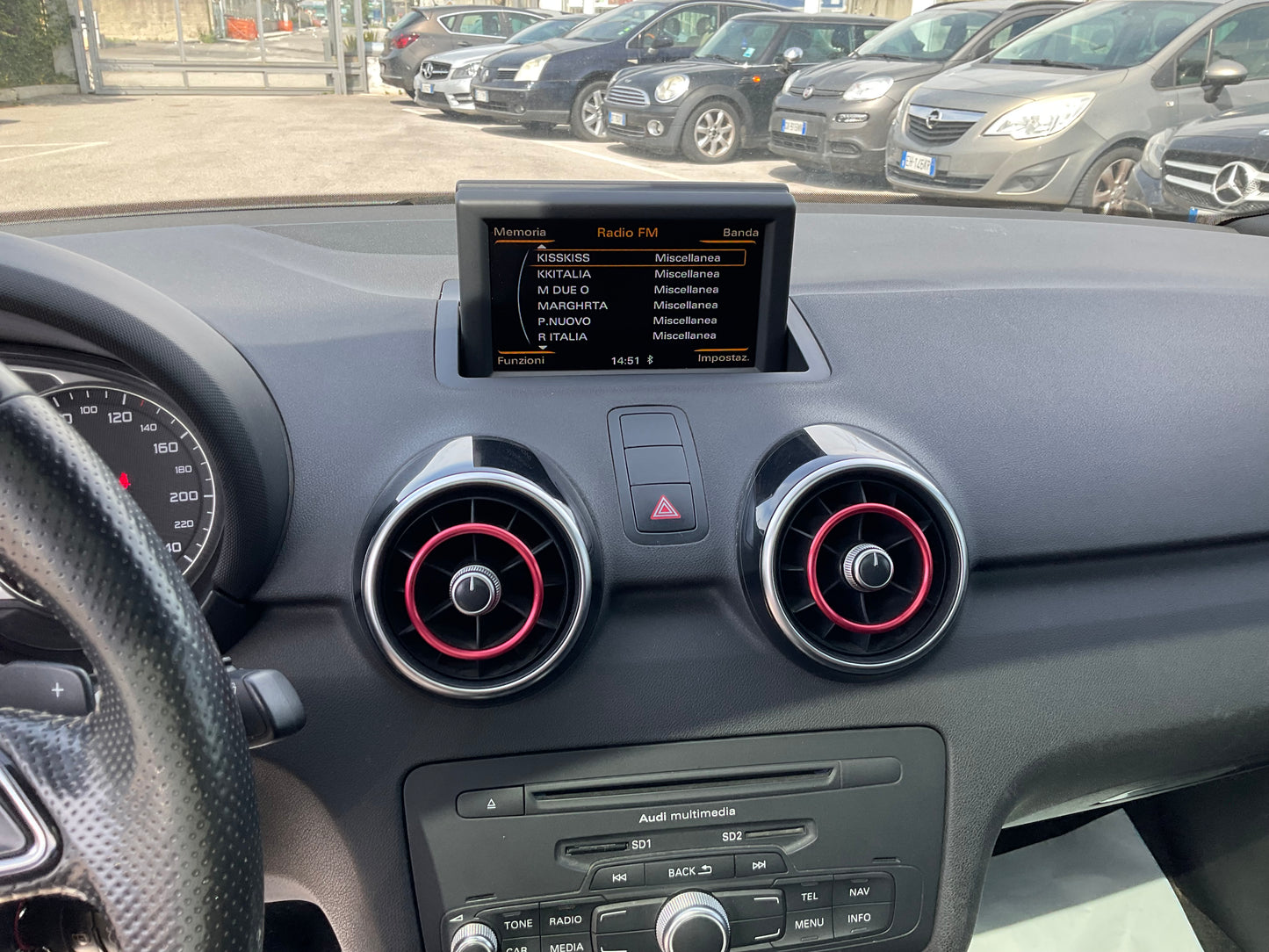 AUDI A1 1.6 90cv automatica S-LINE