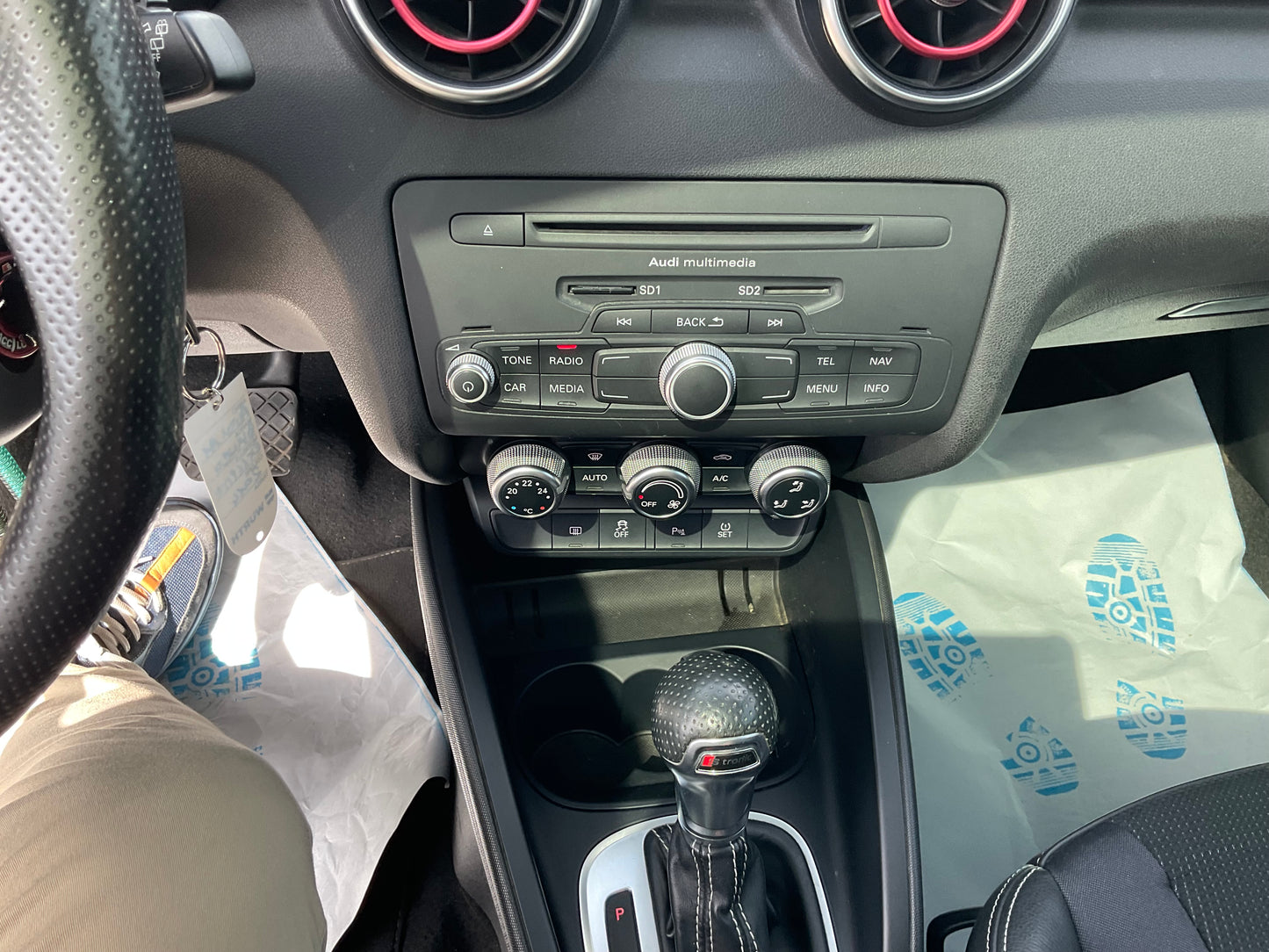 AUDI A1 1.6 90cv automatica S-LINE