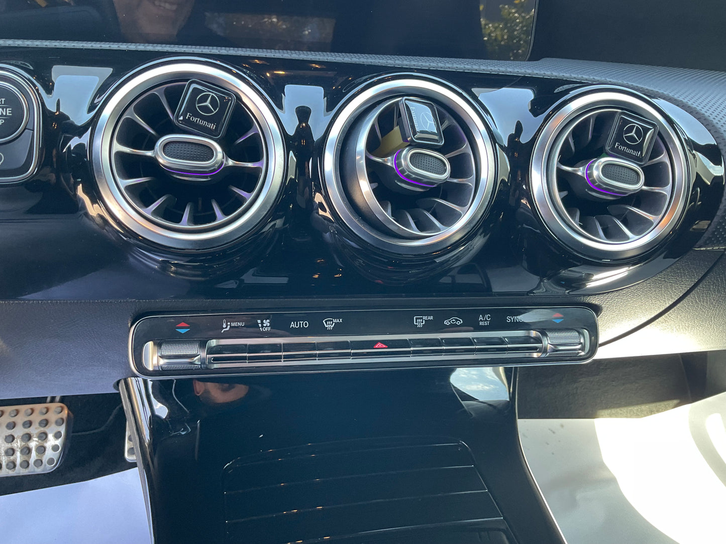 MERCEDES BENZ A180d PREMIUM plus AMG