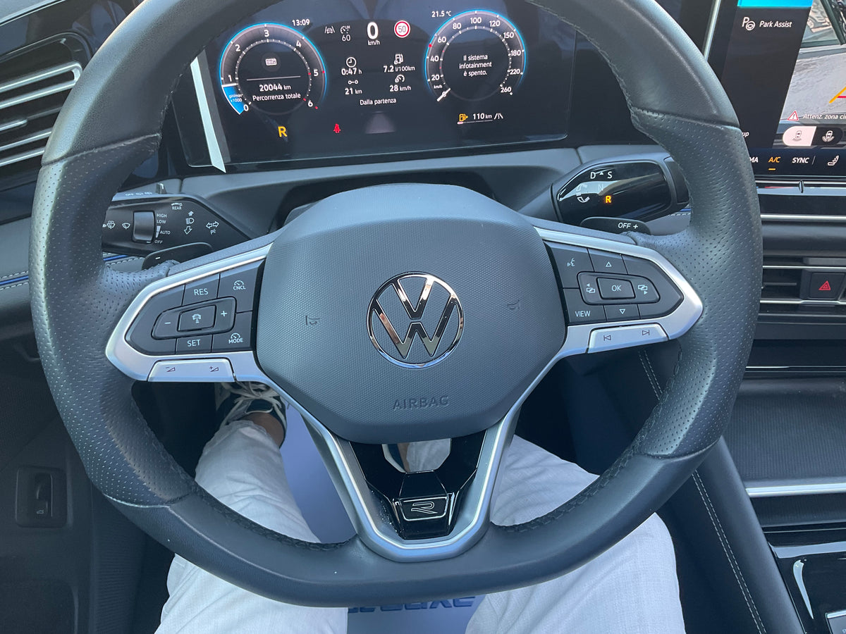 Volkswagen TIGUAN 2.0  R-Line