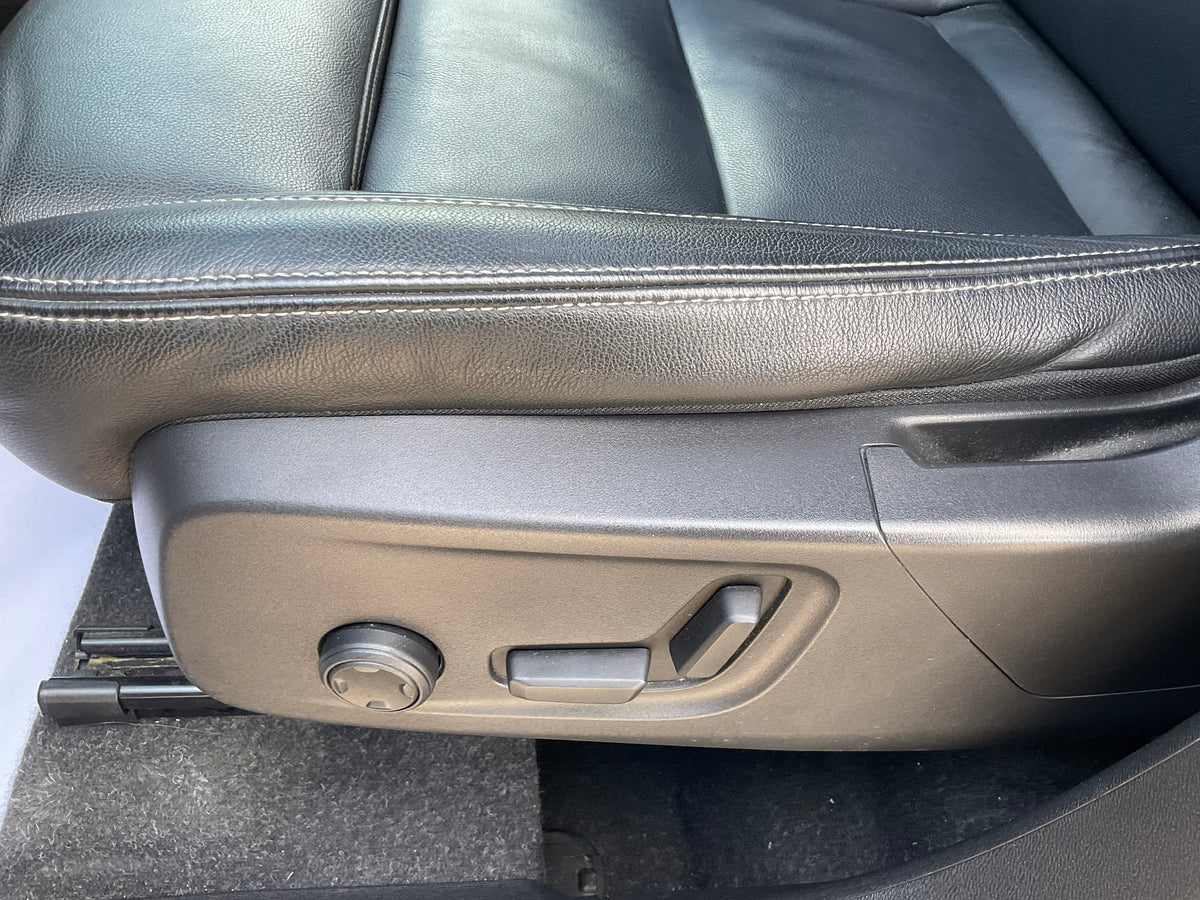 VOLVO XC 40 1.5 plugin 180 cv T5