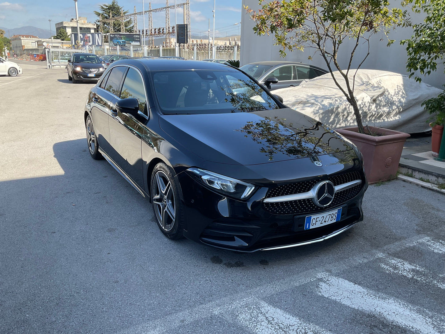 MERCEDES BENZ A180d PREMIUM plus AMG