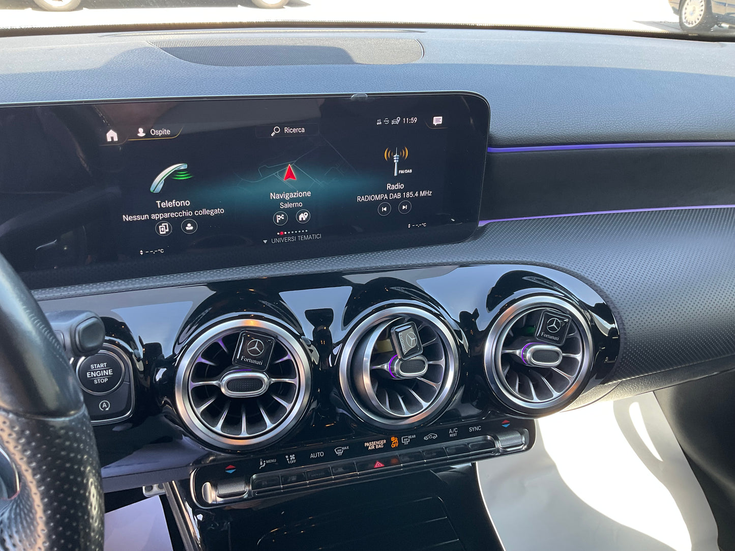 MERCEDES BENZ A180d PREMIUM plus AMG