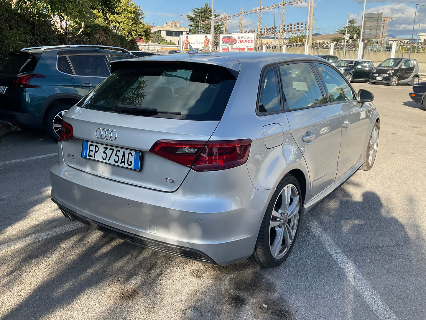 AUDI A3 SPORTBACK 2.0 tdi s-LINE