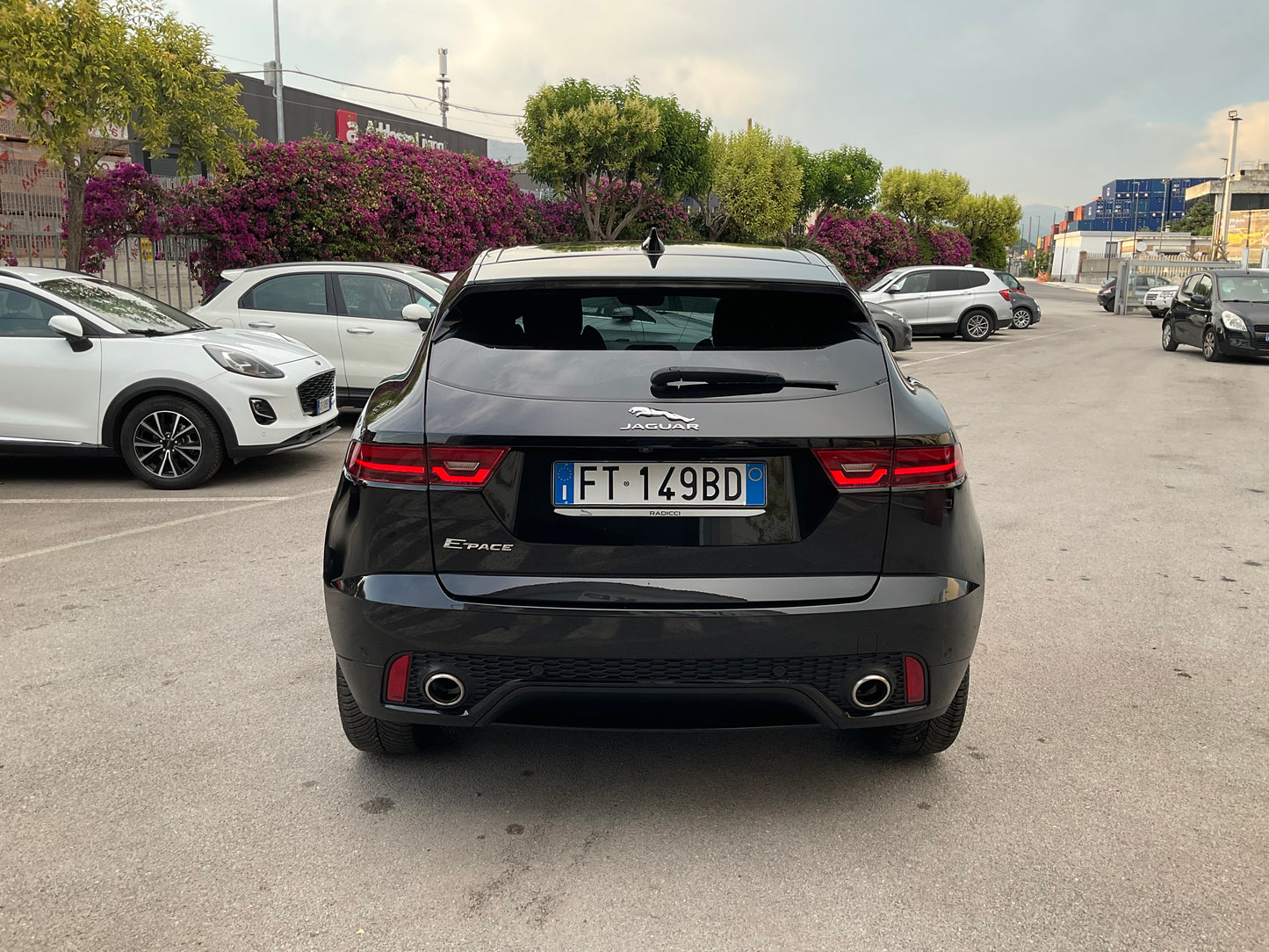 JAGUAR E-PACE AWD R-DYNAMIC HSE