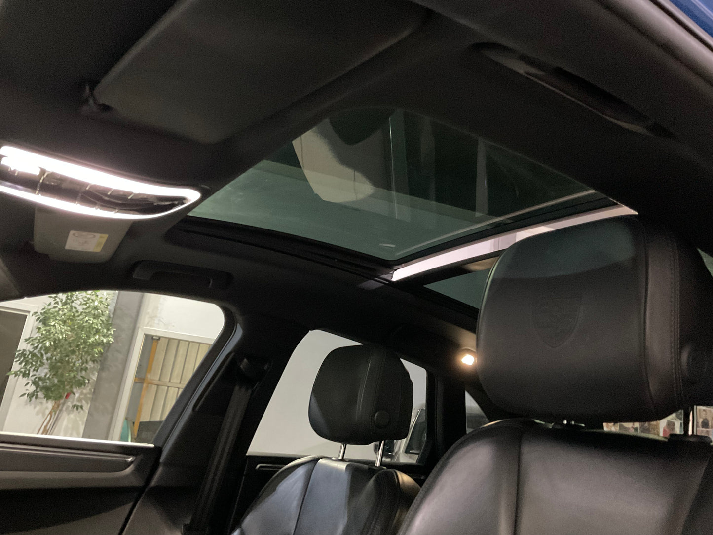 PORSCHE MACAN 2.0 turbo
