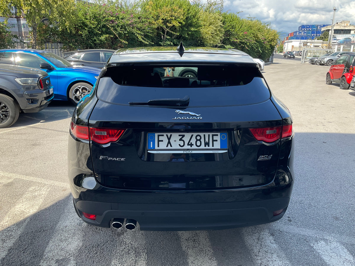 JAGUAR F-PACE AWD 2.0 R dynamic