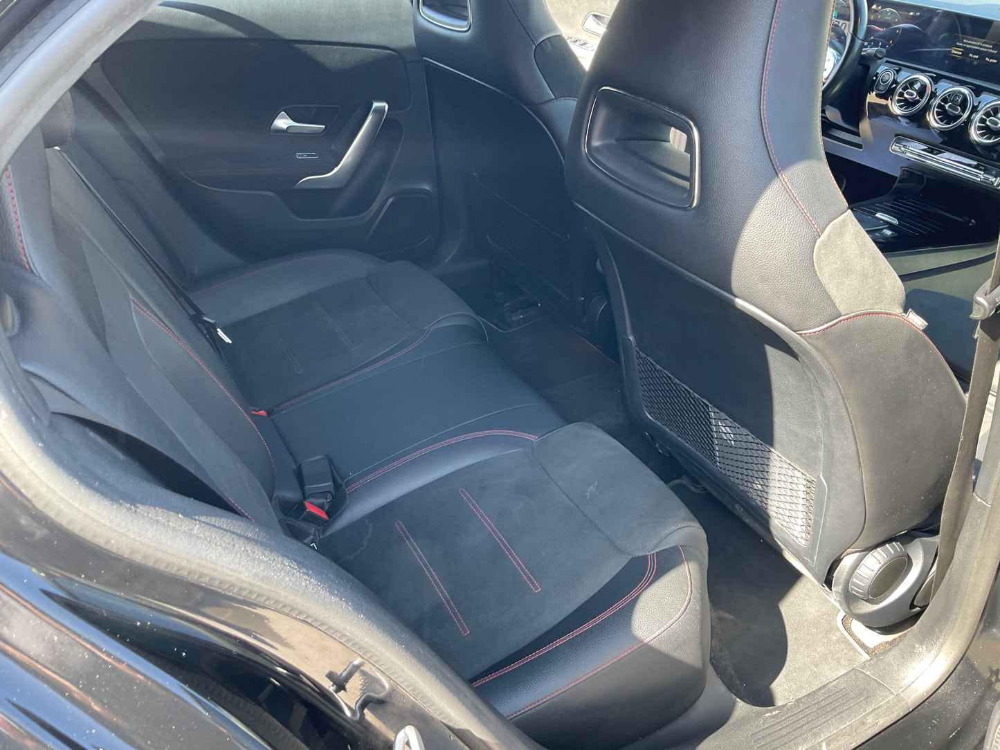 MERCEDES BENZ A180d PREMIUM plus AMG