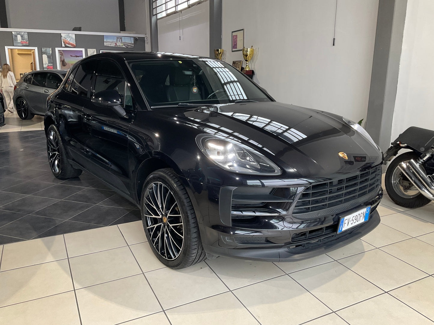 PORSCHE MACAN 2.0