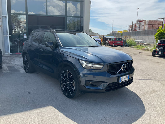 VOLVO XC 40 1.5 plugin 180 cv T5