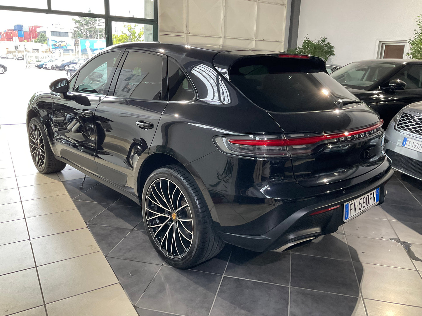PORSCHE MACAN 2.0