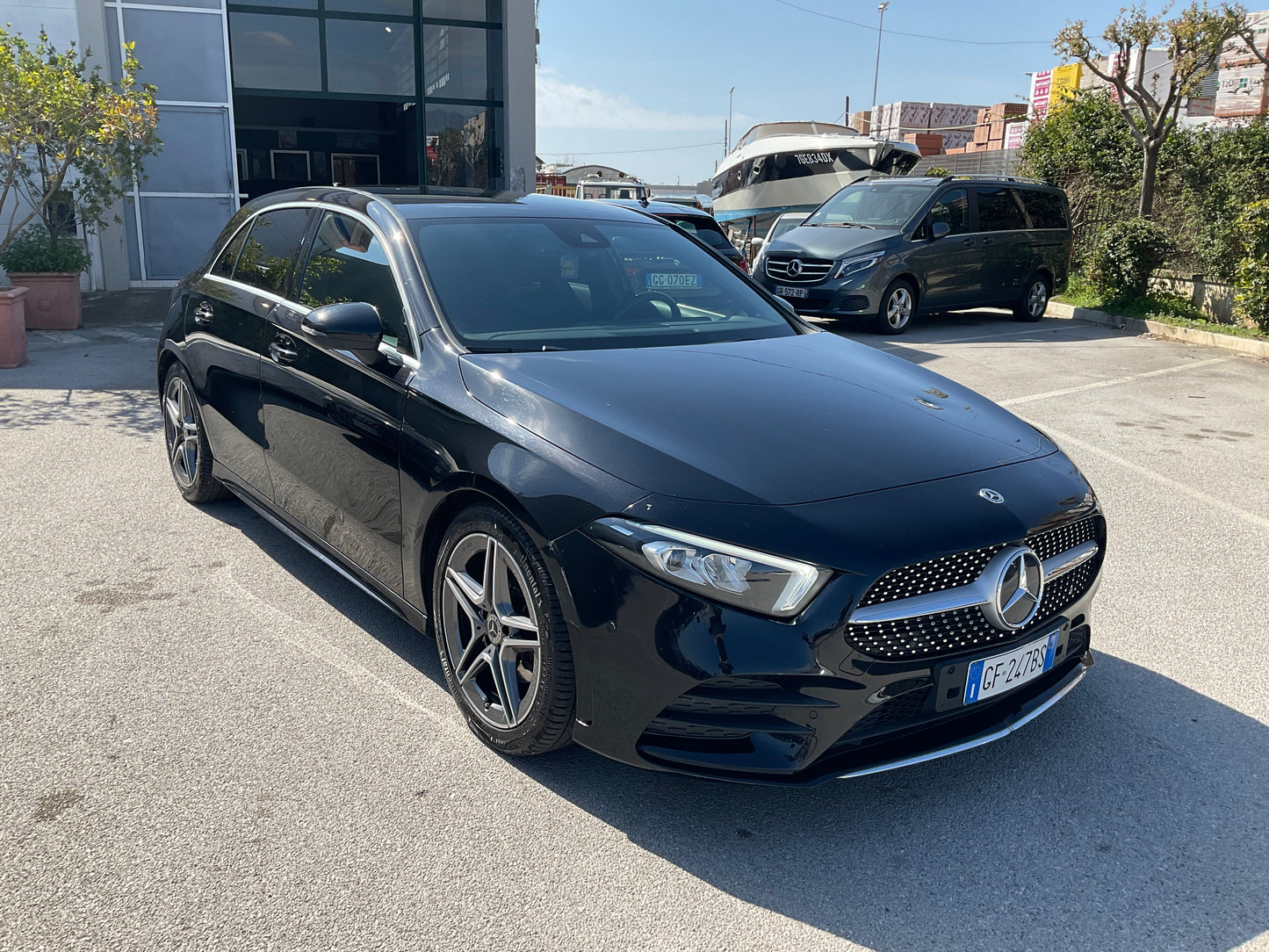 MERCEDES BENZ A180d PREMIUM plus AMG
